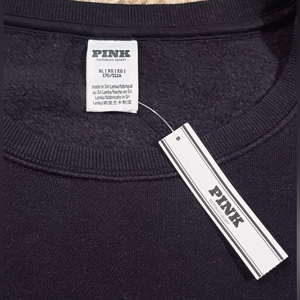 NWT PINK VS Ivy Fleece Yoke Seam Crewneck Sweatshirt - Picture 15 of 15